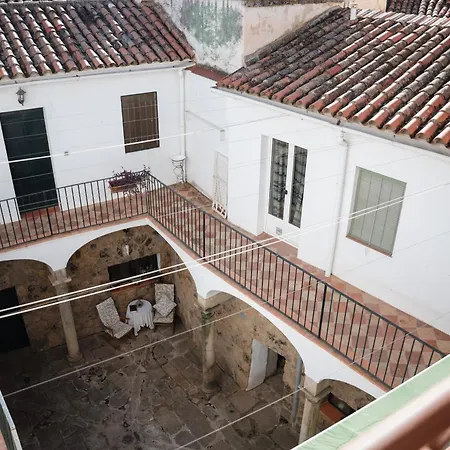 Casa La Sinagoga De Holiday home Trujillo